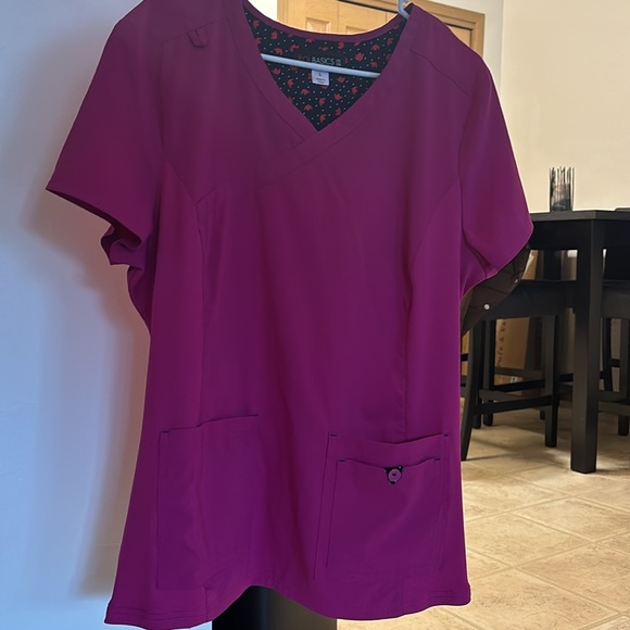 Koi basics scrub top large pink - Picture 2 of 5